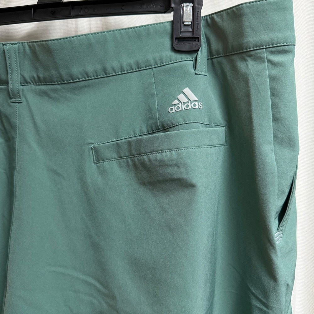 Adidas Mens Ultimate365 Golf Shorts Sage Green Performance Stretch Size 40 - Picture 5 of 6